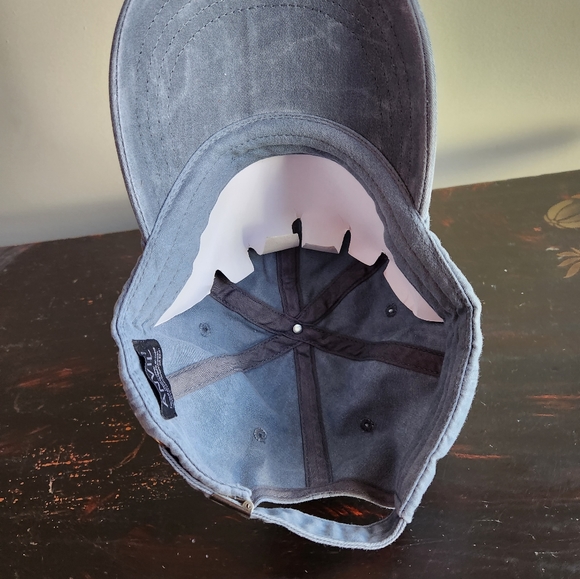 LOVE + KINDNESS dad hat handpainted - Picture 6 of 8